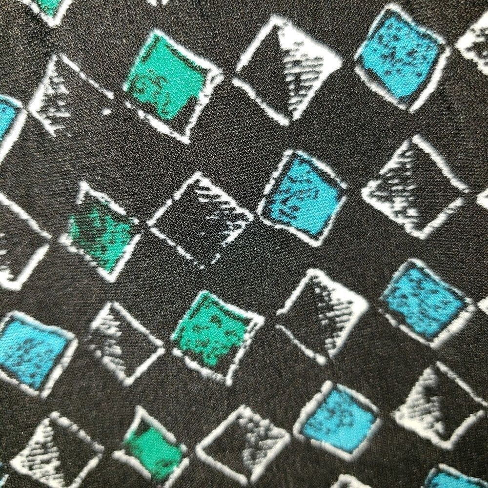 Studio M deep vneck patterned blouse - Picture 3 of 6